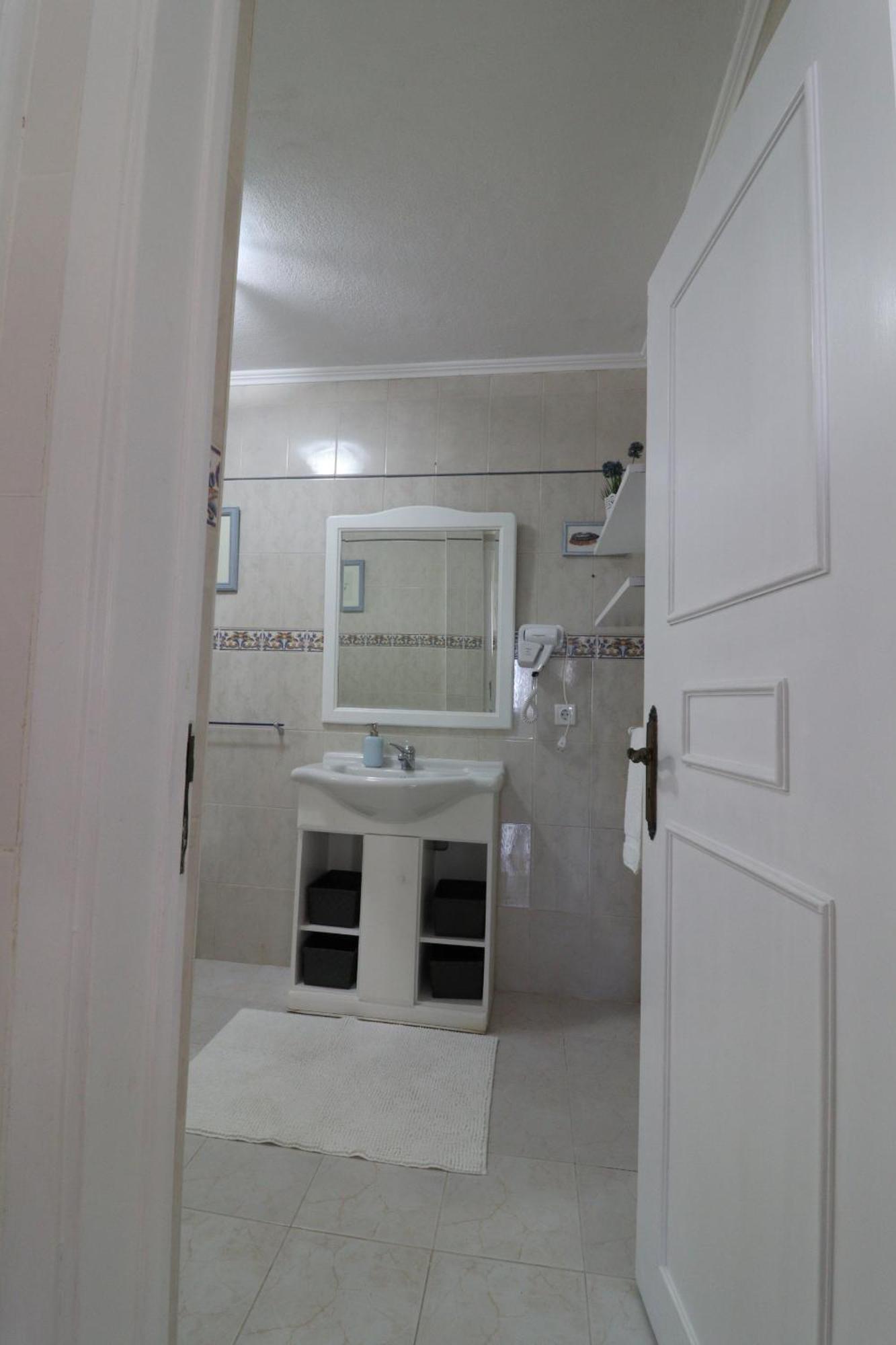 Beguest Lagoon House Nadadouro Luaran gambar