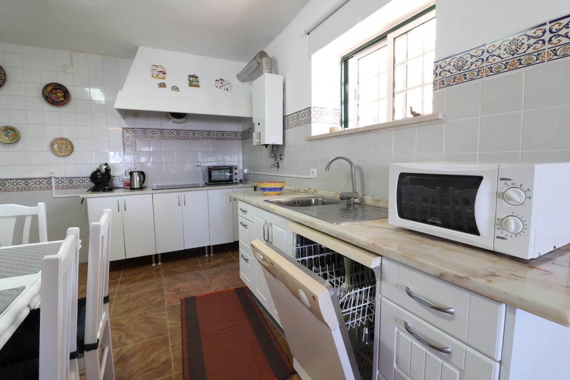 Beguest Lagoon House Nadadouro Luaran gambar